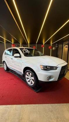 MITSUBISHI OUTLANDER 2.0 16V GASOLINA 4P AUTOMÁTICO MITSUBISHI OUTLANDER 2.0 16V GASOLINA 4P AUTOMÁTICO